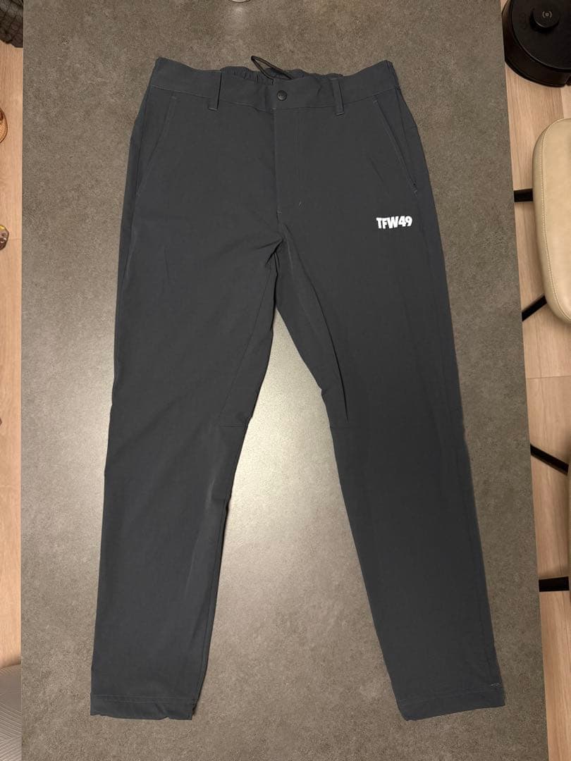 TFW49 パンツ L ブラック 新品未使用（タグなし） 裾ドローコード付き
