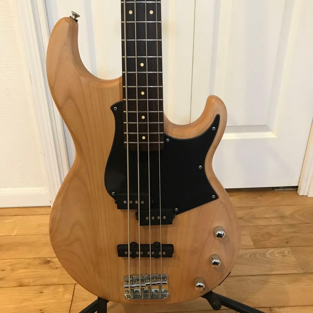 むーみんYamaha Broadbass 4弦エレキベース
