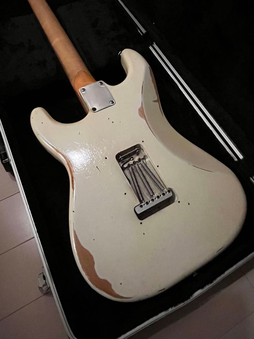 t*u様 超初期&CSPU搭載！Road Worn Stratocaster 白