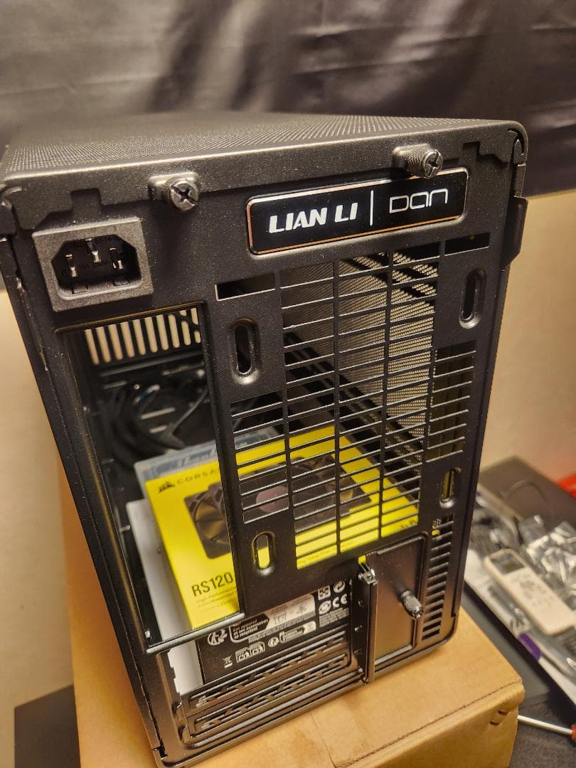 LIAN LI A3-mATX WD MiniITX PCケース ブラックウッド
