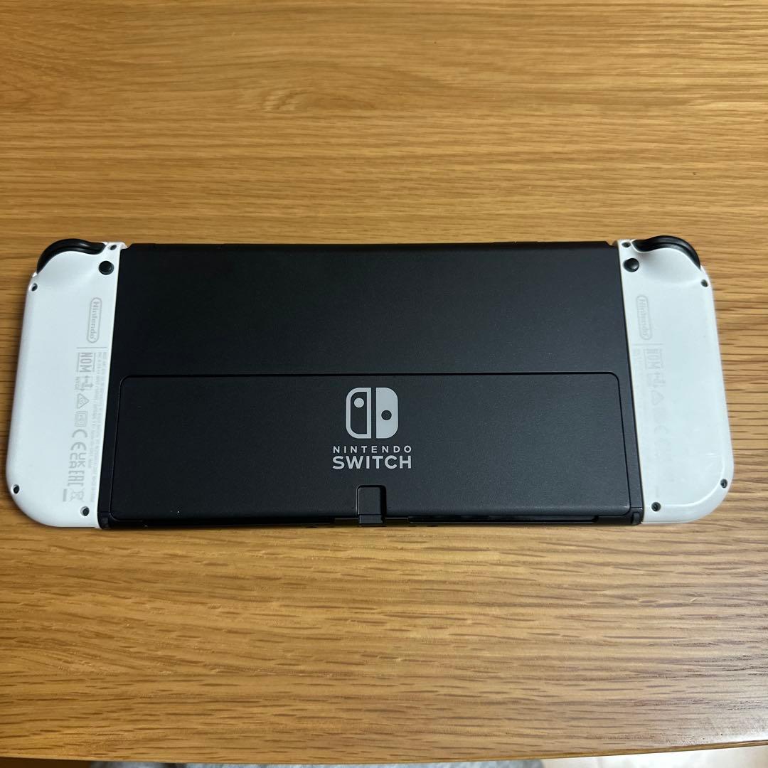 【極美品・ケース付】Nintendo Switch 有機ELモデル（海外版）