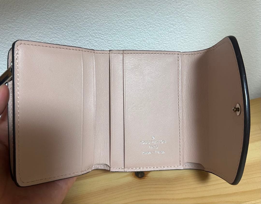 しぇり。 LOUIS VUITTON 三つ折り財布