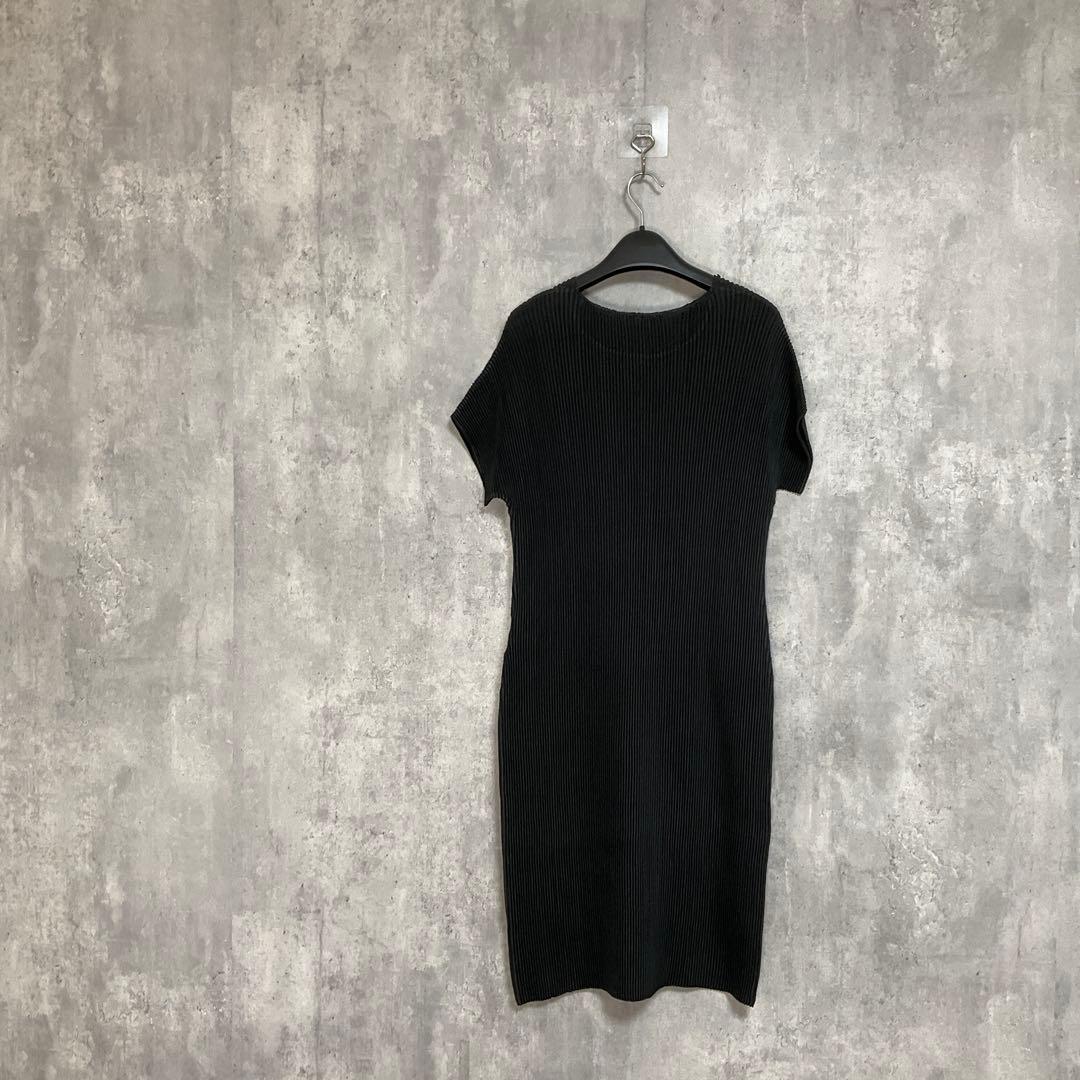 専用【SPECCHIO】　シャトルプリーツスパンコール刺繍フレンチスリーブワンピ