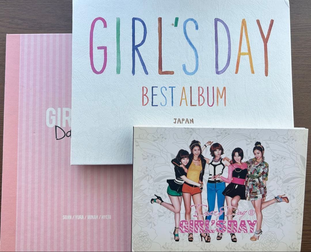 ガールズデイ　CD 写真集　13個セット