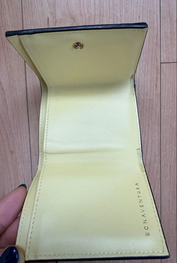 BONAVENTURA スモールウォレット シュリンクレザーグレージュ×イエロー