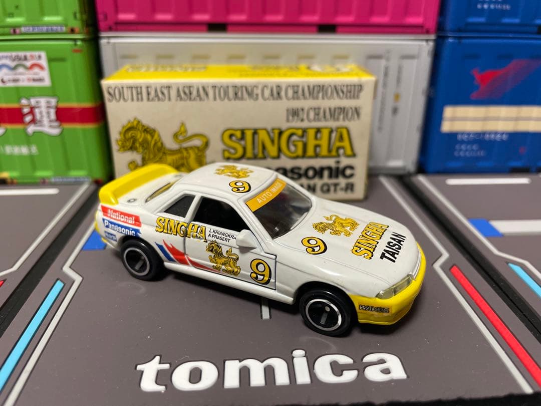 トミカ ガリバー特注　タイサンシンハーGT-R マカオGP