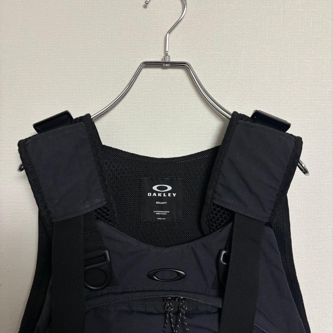 【極美品】OAKLEY AP VEST 4.0 ダークグレー