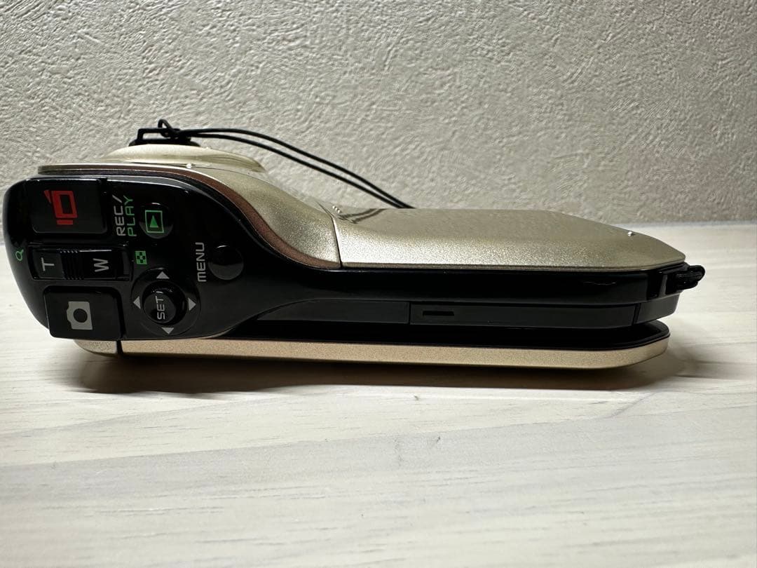 【美品】 SANYO Xacti デジタルムービーカメラ DMX-CG11