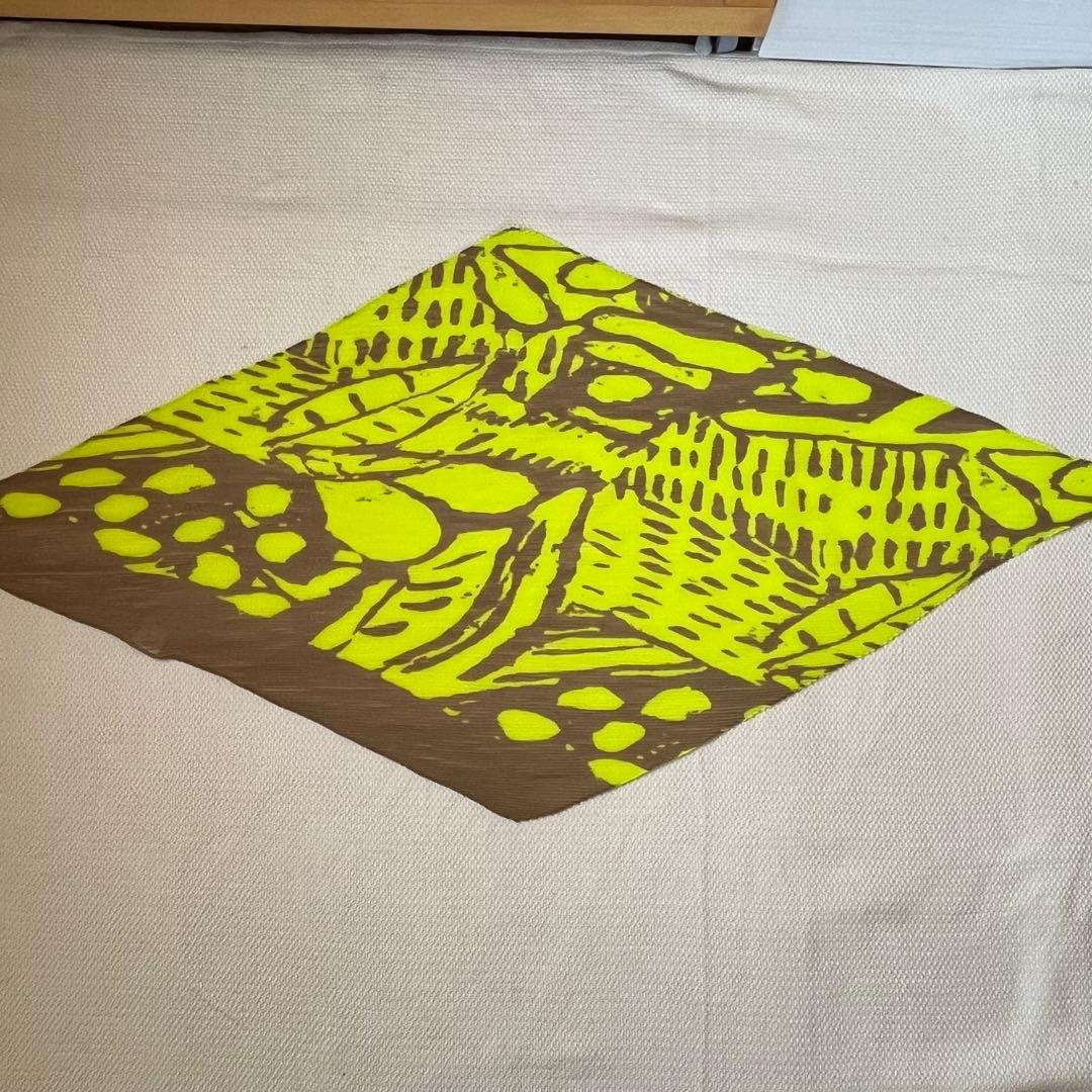 me ISSEY MIYAKE ストール　グリーン、ブラウン