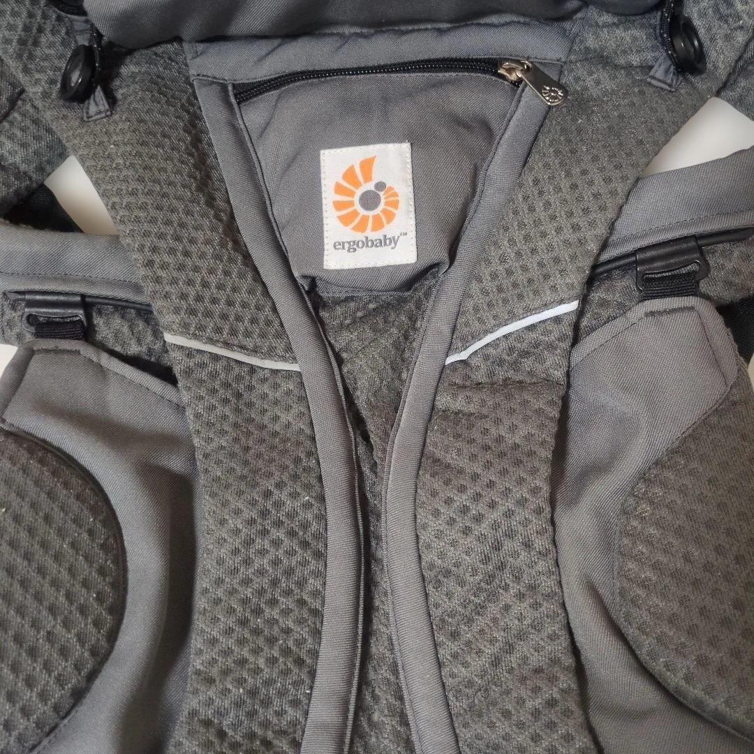 美品　ergobaby OMNI breeze オムニブリーズ　抱っこ紐　グレー