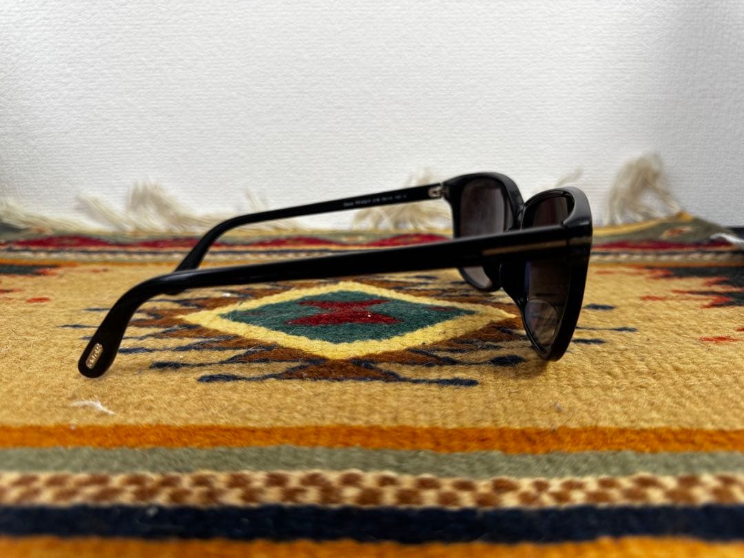 TOM FORD トムフォード　サングラス　 Dana TF432-F