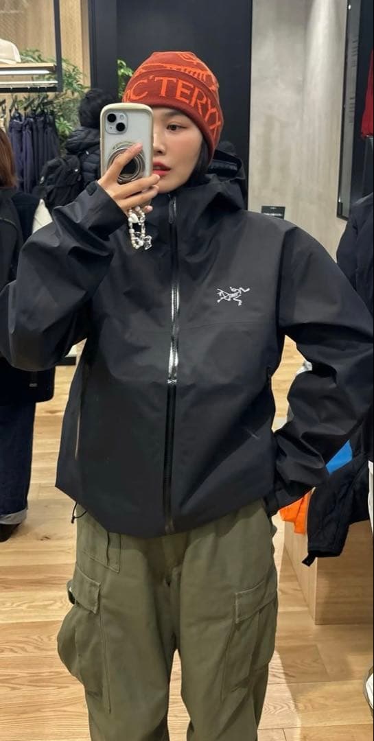 ARC'TERYX ニット帽 バーガンディ 田中シェンさん着用