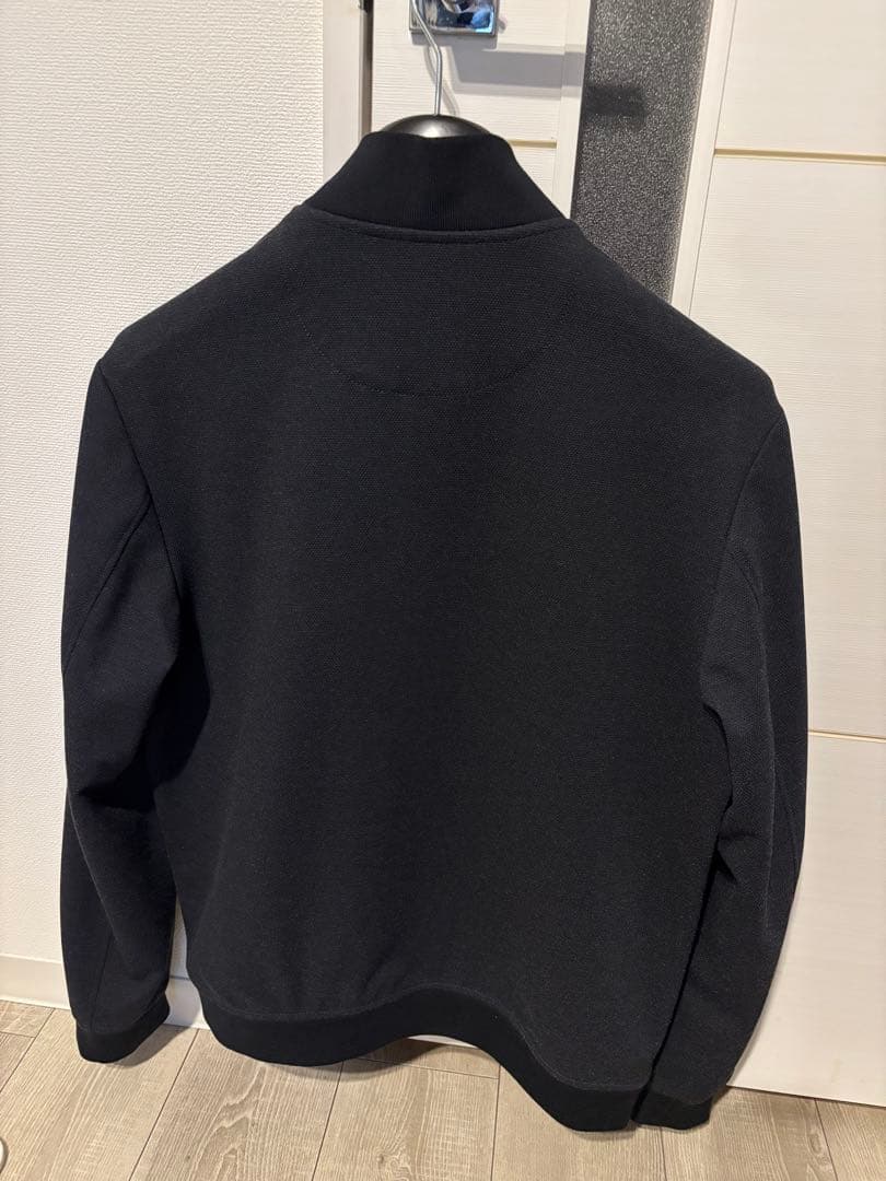 【77,000円ほど】BOSS ブルゾン　46