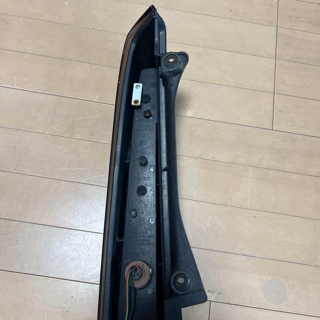 L150系 ムーヴカスタム　LEDテールランプ　スモークレッド