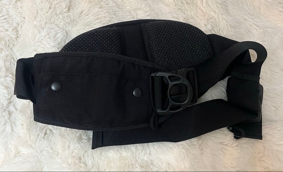 Hugoo 黒のヒップシート