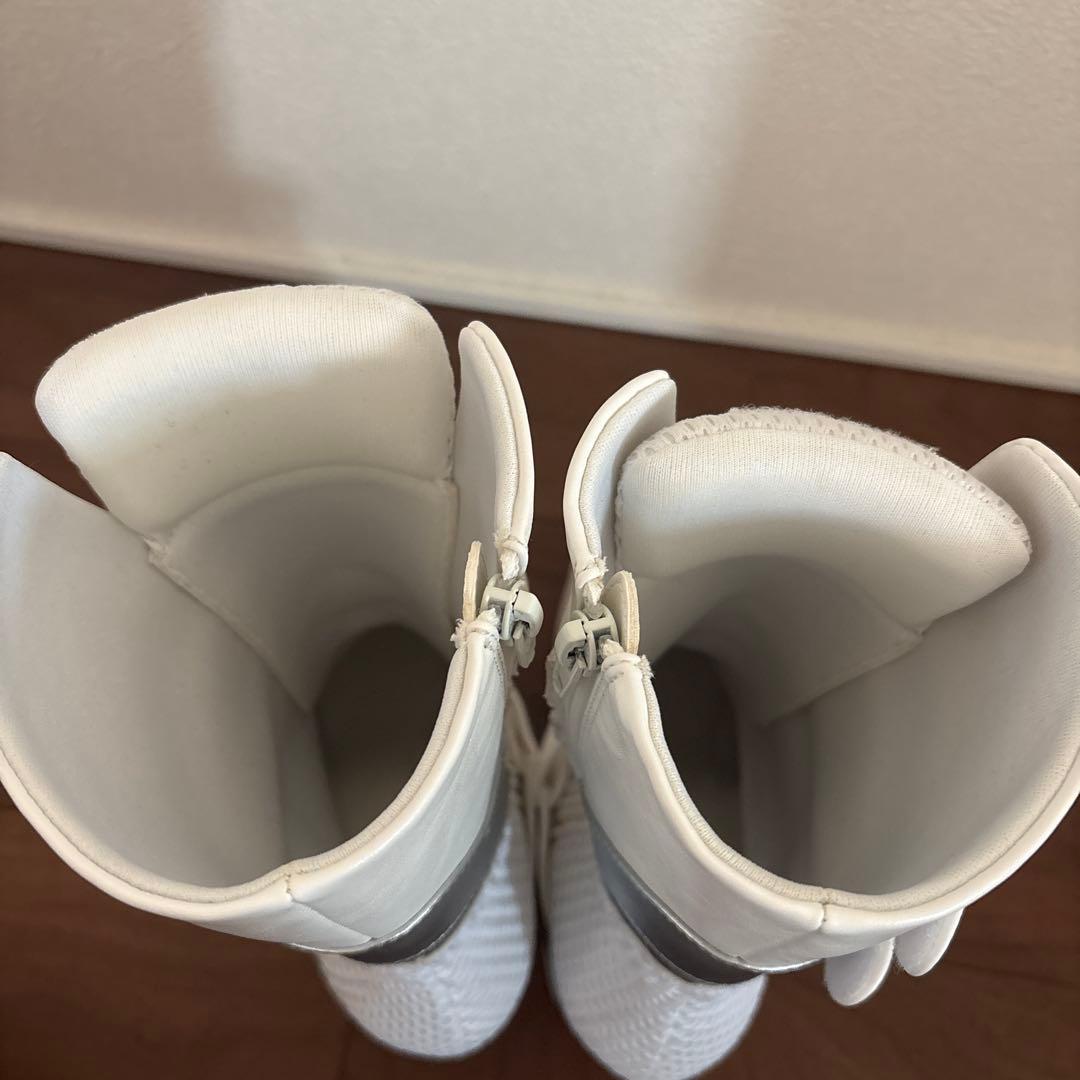 靴 RinoBLANC SHORT BOOTS & NUTMEG HEELS