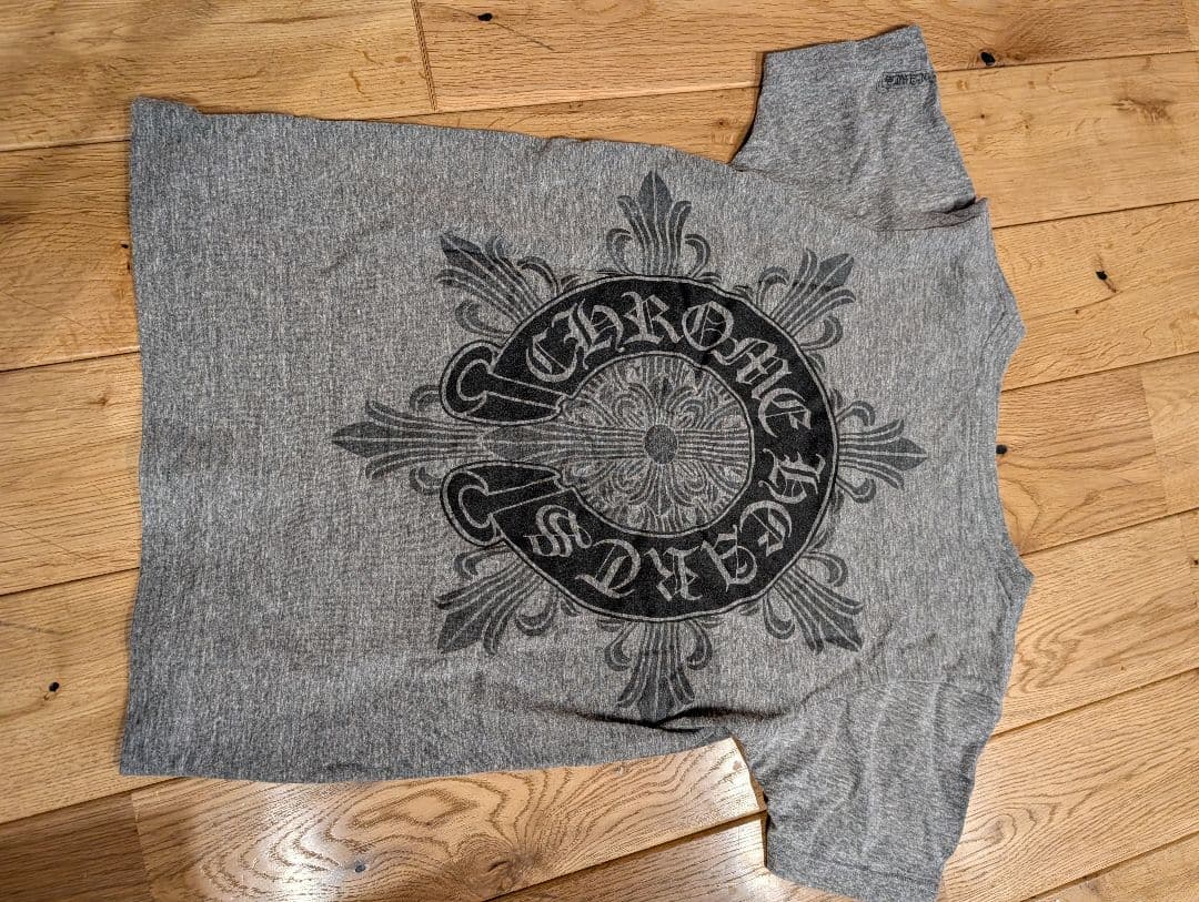 Chrome Hearts グレー Vネック Tシャツ　メンズxs