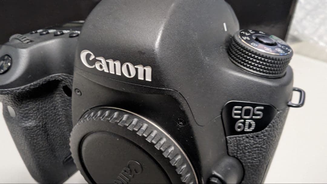 Canon EOS 6D デジタル一眼レフカメラ　本体