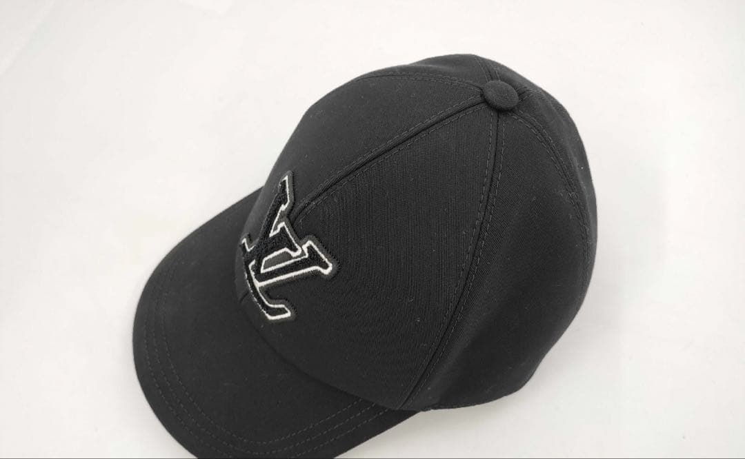 美品 ルイ・ヴィトン キャップ・LV シグネチャー