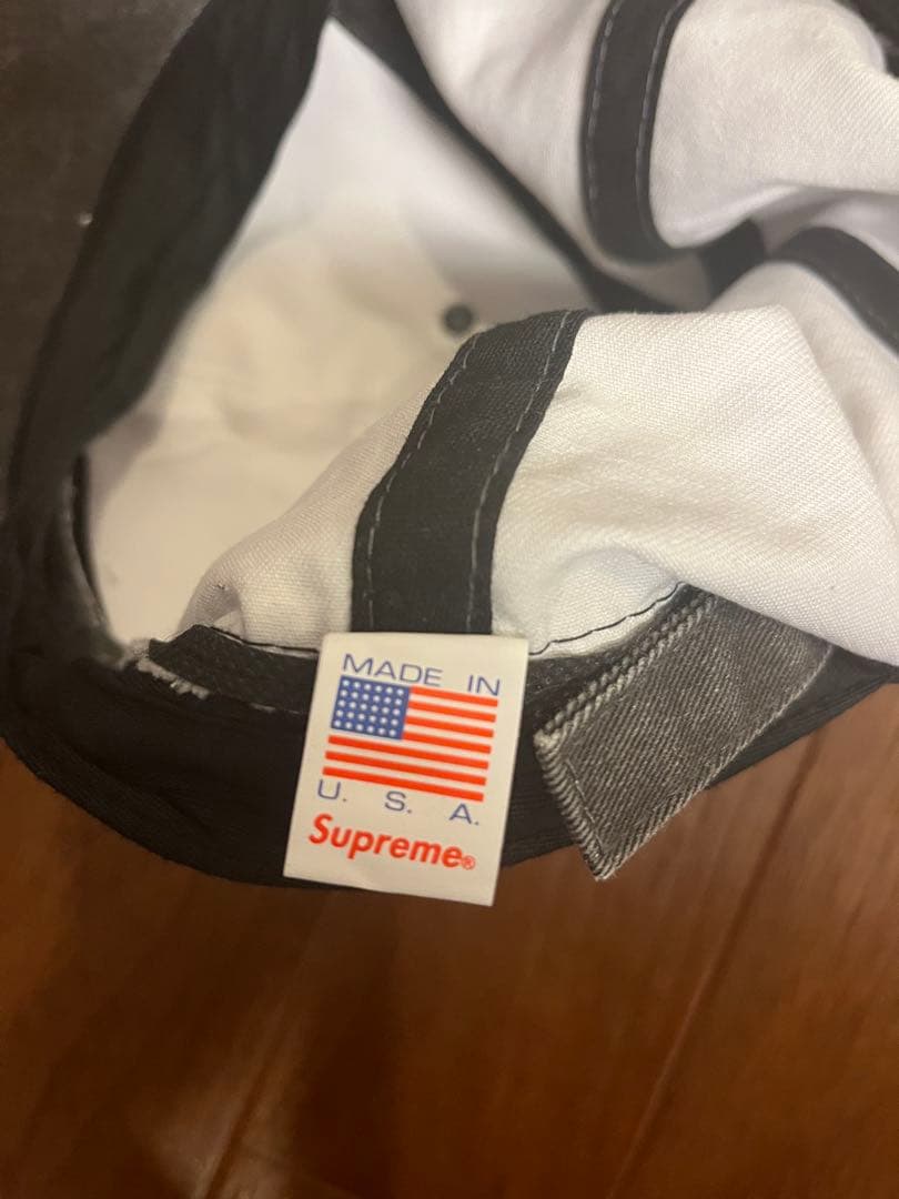 SUPREME グレー ベースボールキャップ