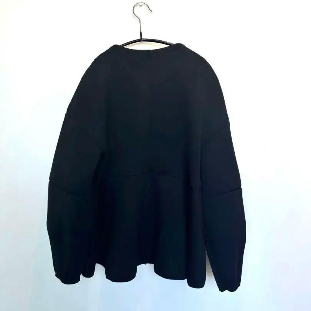 美品　アダムエロペ　ペプラムダンボールカーディガン　ブラック