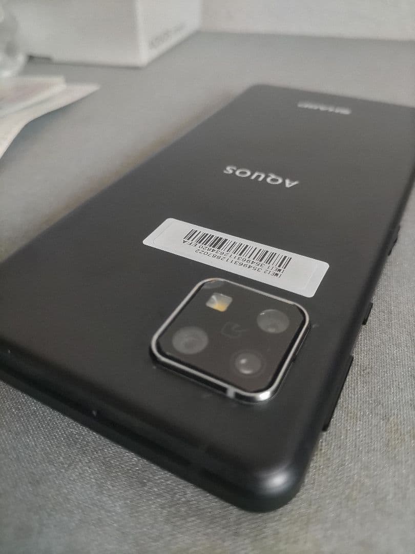 SHARP AQUOS sense4 SH-M15 本体