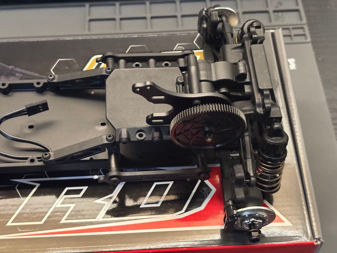 RDX シャーシ、サーボ　組み立て済み