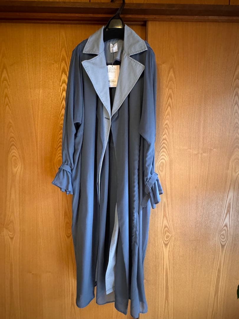 Ameri VINTAGE ブルーグレー　トレンチコート フリル袖 大きな襟
