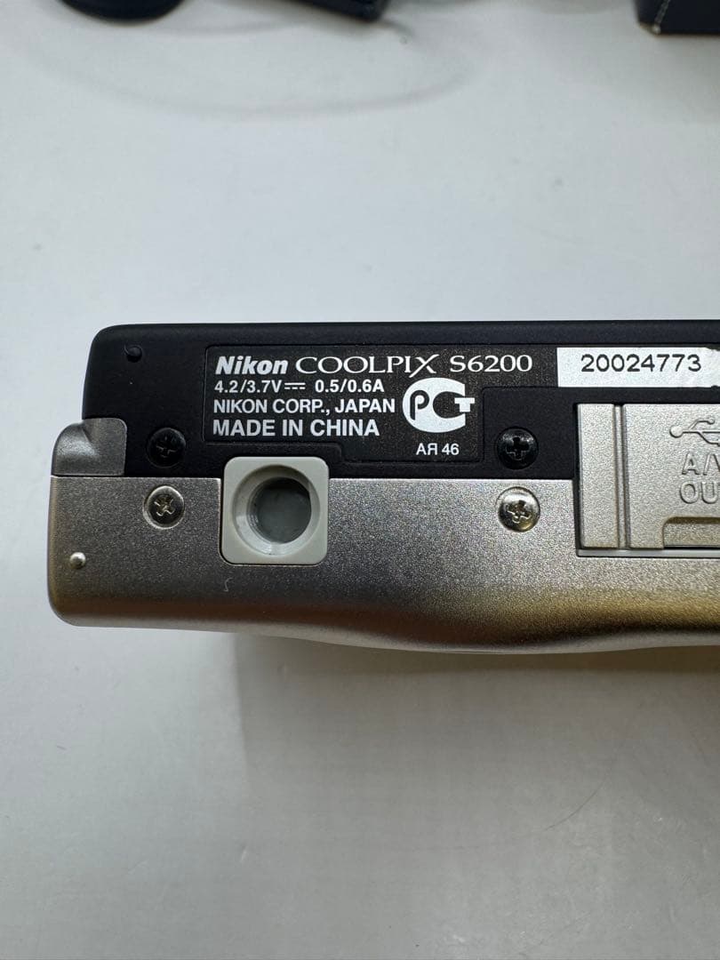 Nikon COOLPIX 10倍光学ズーム デジタルカメラ　S6200