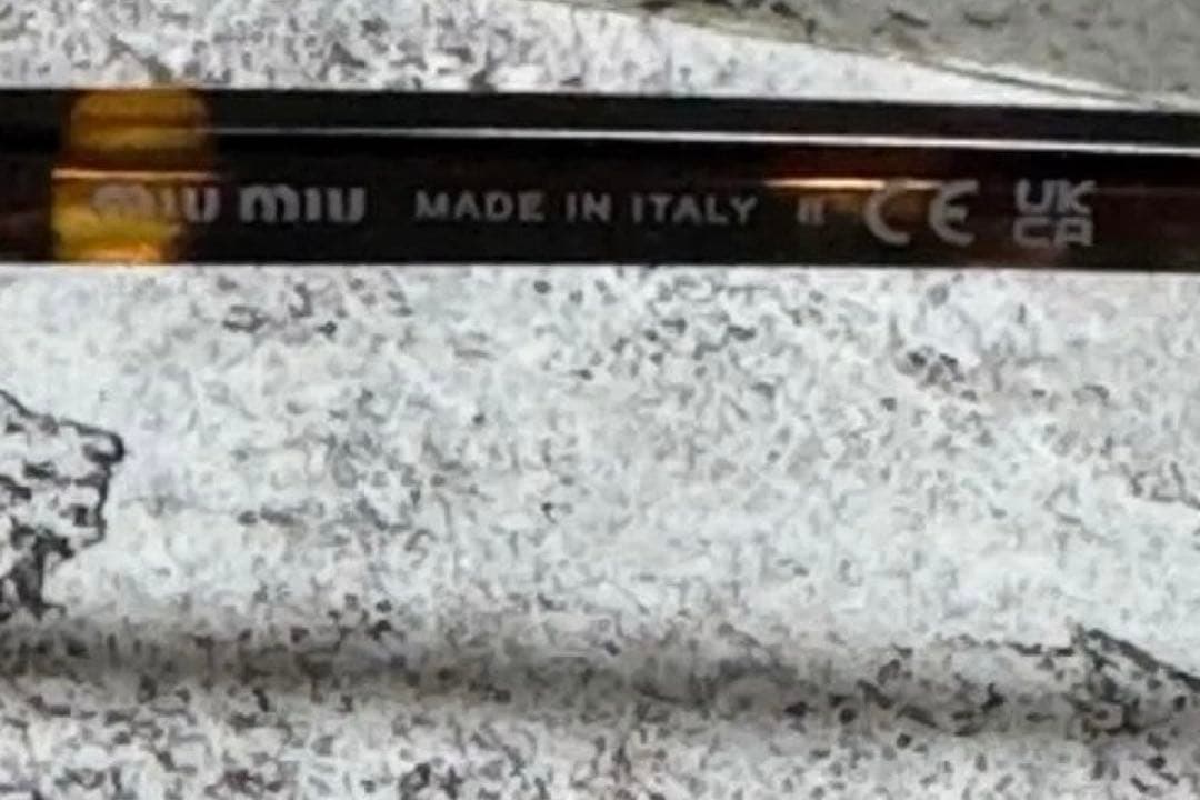 タイムセール中。MIUMIU レディーサングラス