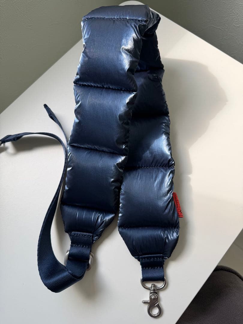 スマホアクセサリー Topologie PufferStrap MarineBluellic
