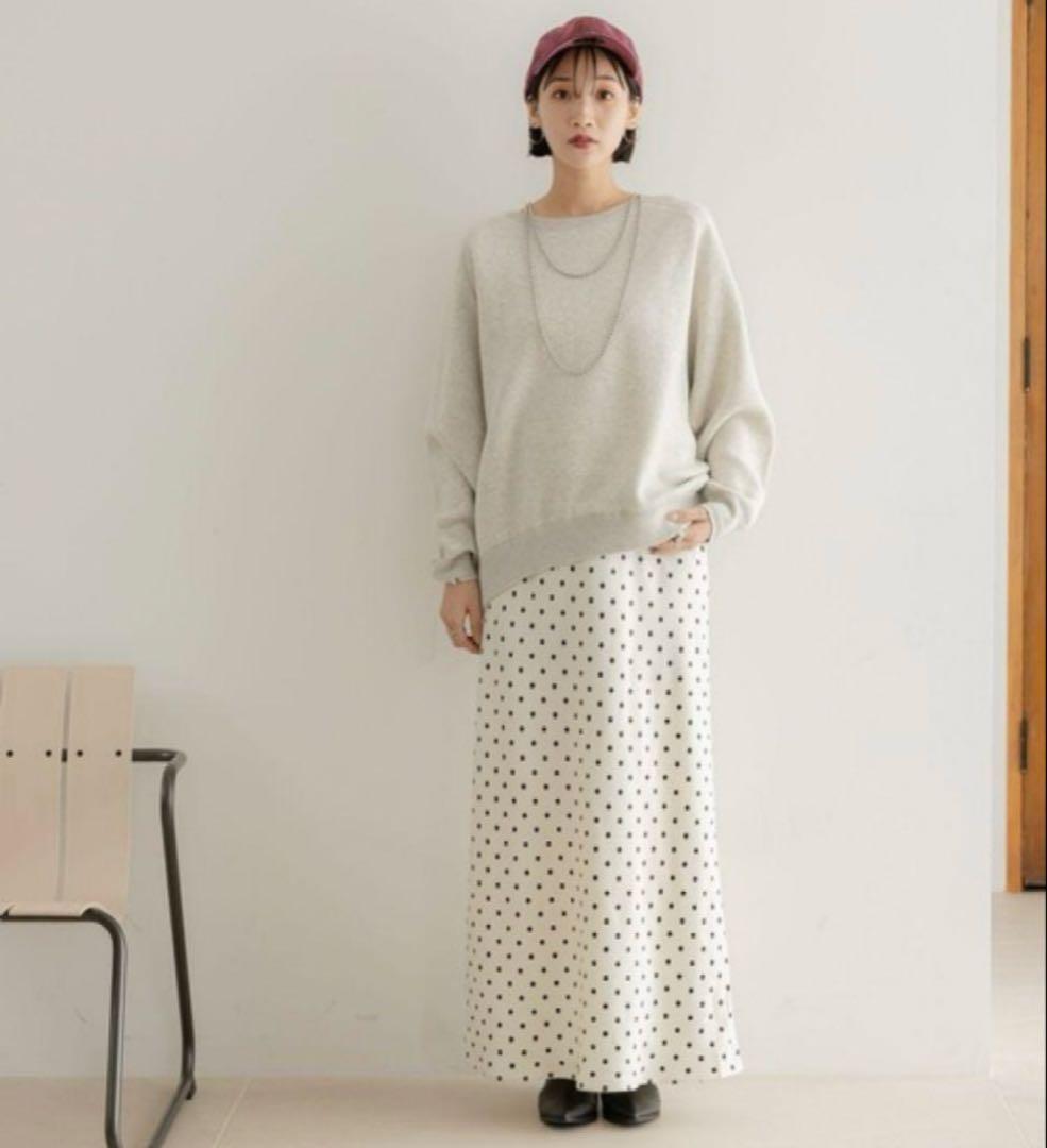 LOWRYS FARM　ストレッチサテンスカート　アイボリードット　L