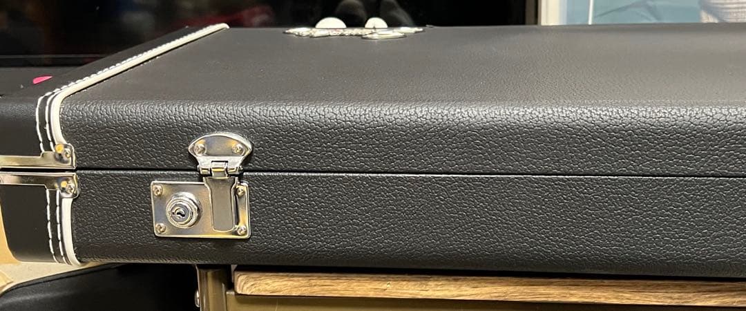 即発送 Fender bass用　純正ハードケース 鍵付き