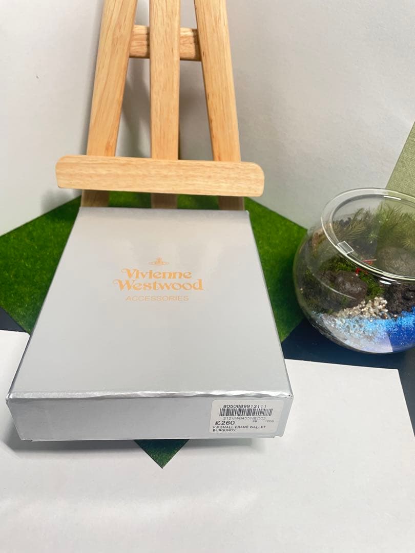 【新品未使用】Vivienne Westwood レッド 三つ折り財布