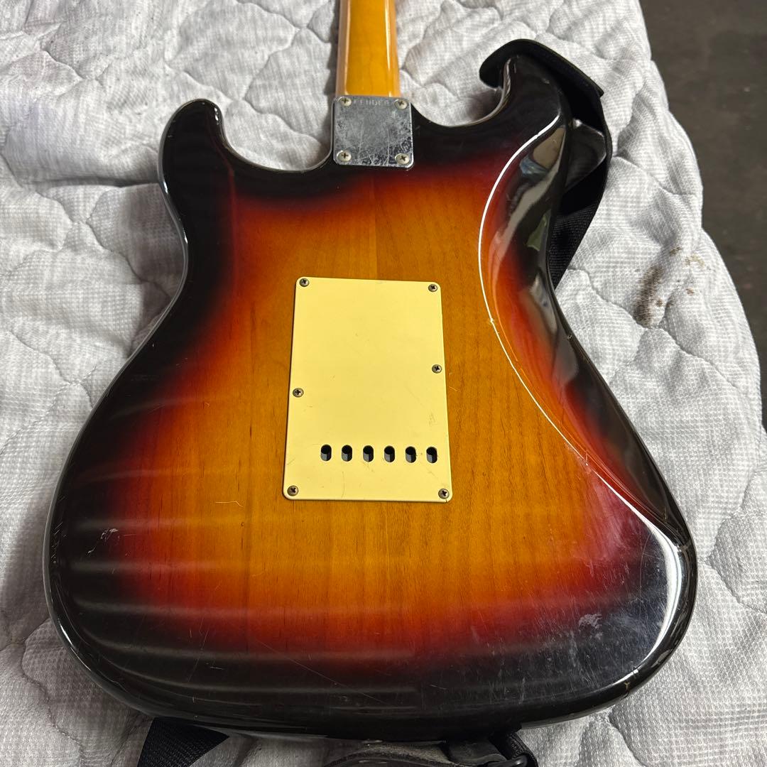 ネ*－様 ストラトキャスター　Fender japan