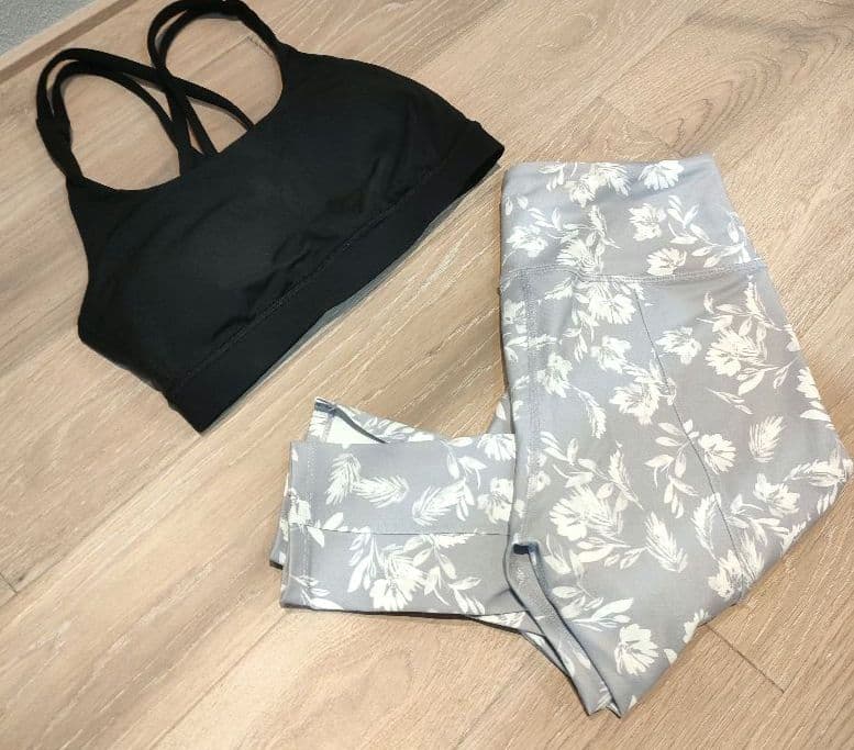 Lululemon＆emmi ヨガウェア セット　ルルレモン　ヨガブラ