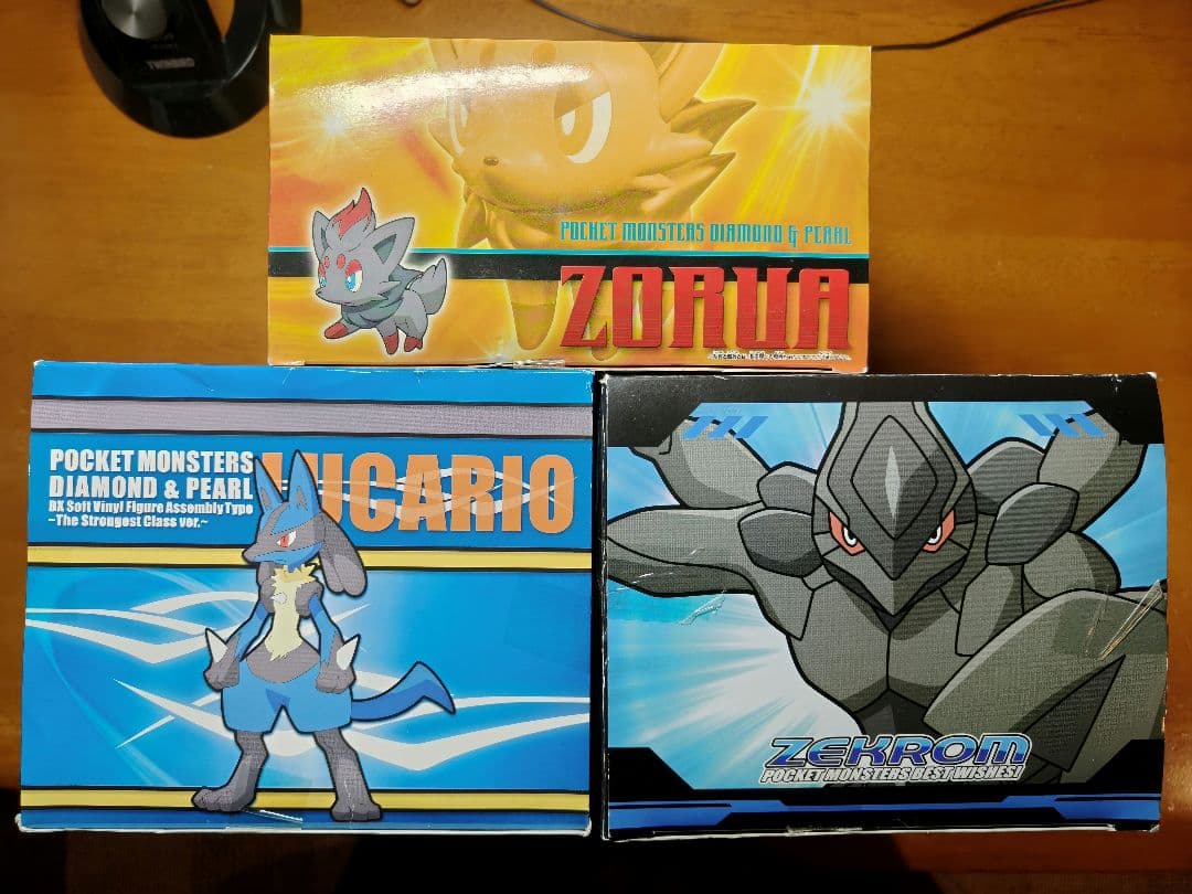 ポケットモンスター／ポケモン　ルカリオ　ゼクロム　ゾロア　フィギュア