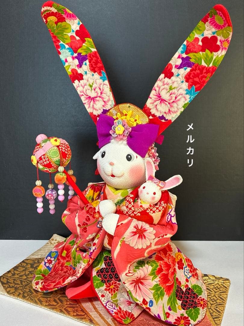 【うさぎの創作人形】耳長うさぎ　ちりめん細工　縮緬細工　うさぎの置物　和風うさぎ