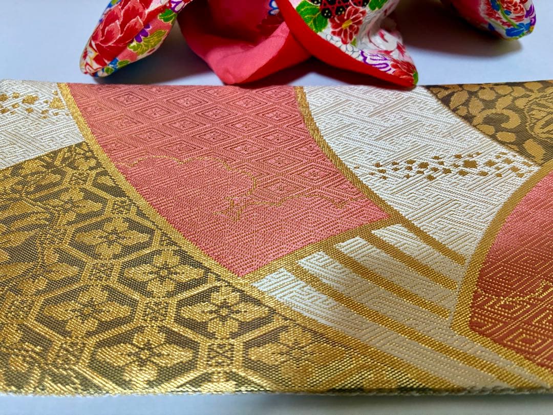 【うさぎの創作人形】耳長うさぎ　ちりめん細工　縮緬細工　うさぎの置物　和風うさぎ