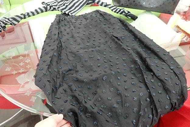 ミッチーです。センソユニコ(芽風）の黒スカート