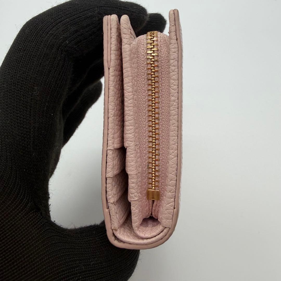 極美品　agnes b アニエスベー　折り財布　ロゴ金具　レザー　ピンク