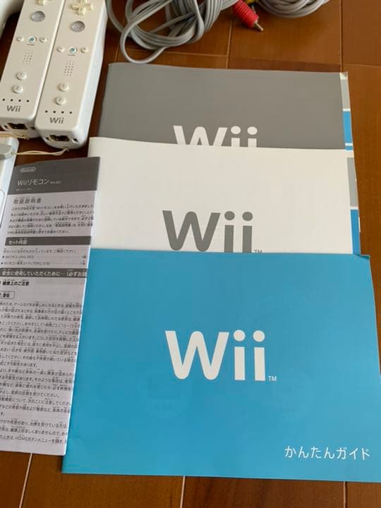 Nintendo Wii本体、コントローラー、ソフト3本セット