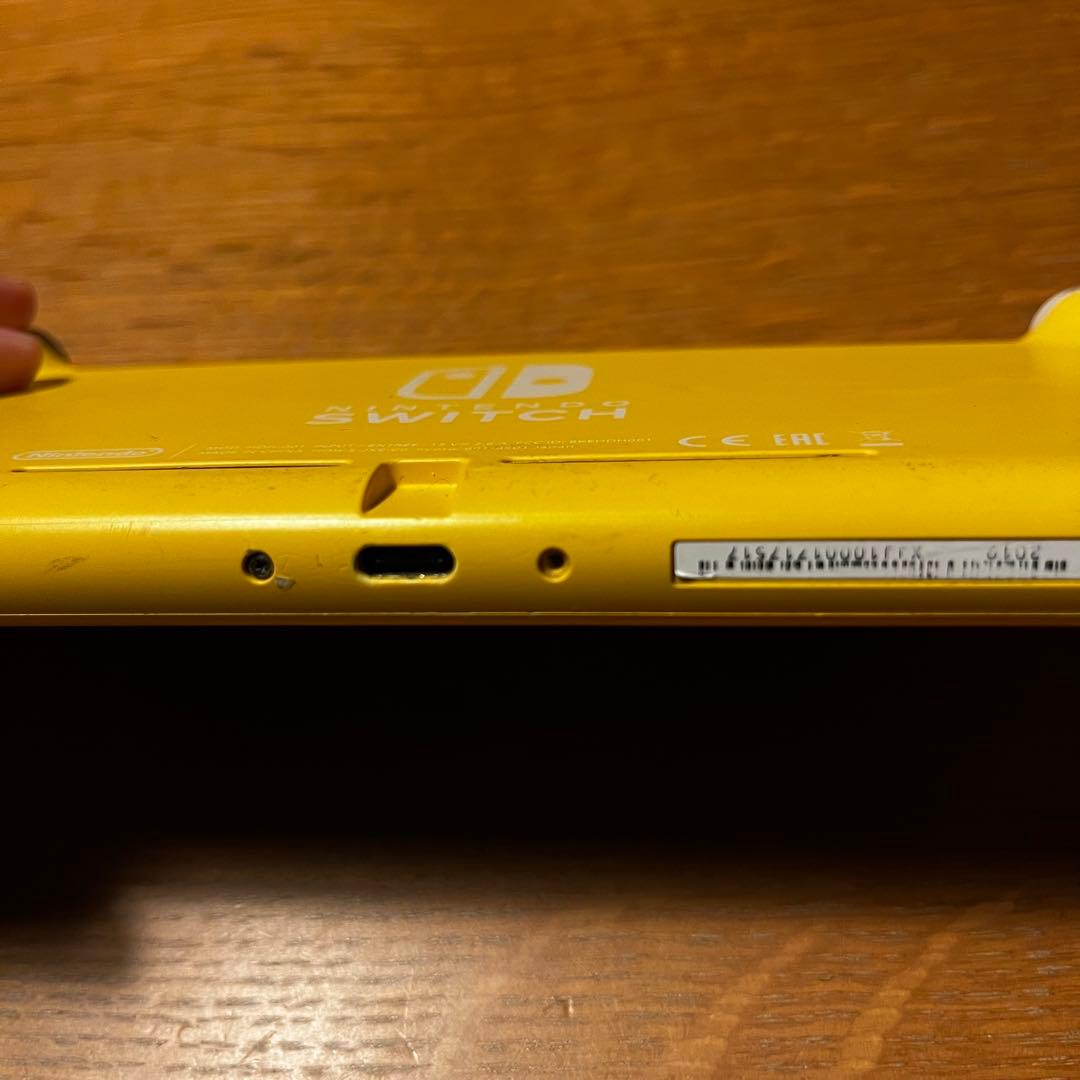 Nintendo Switch Lite イエロー　ジャンク