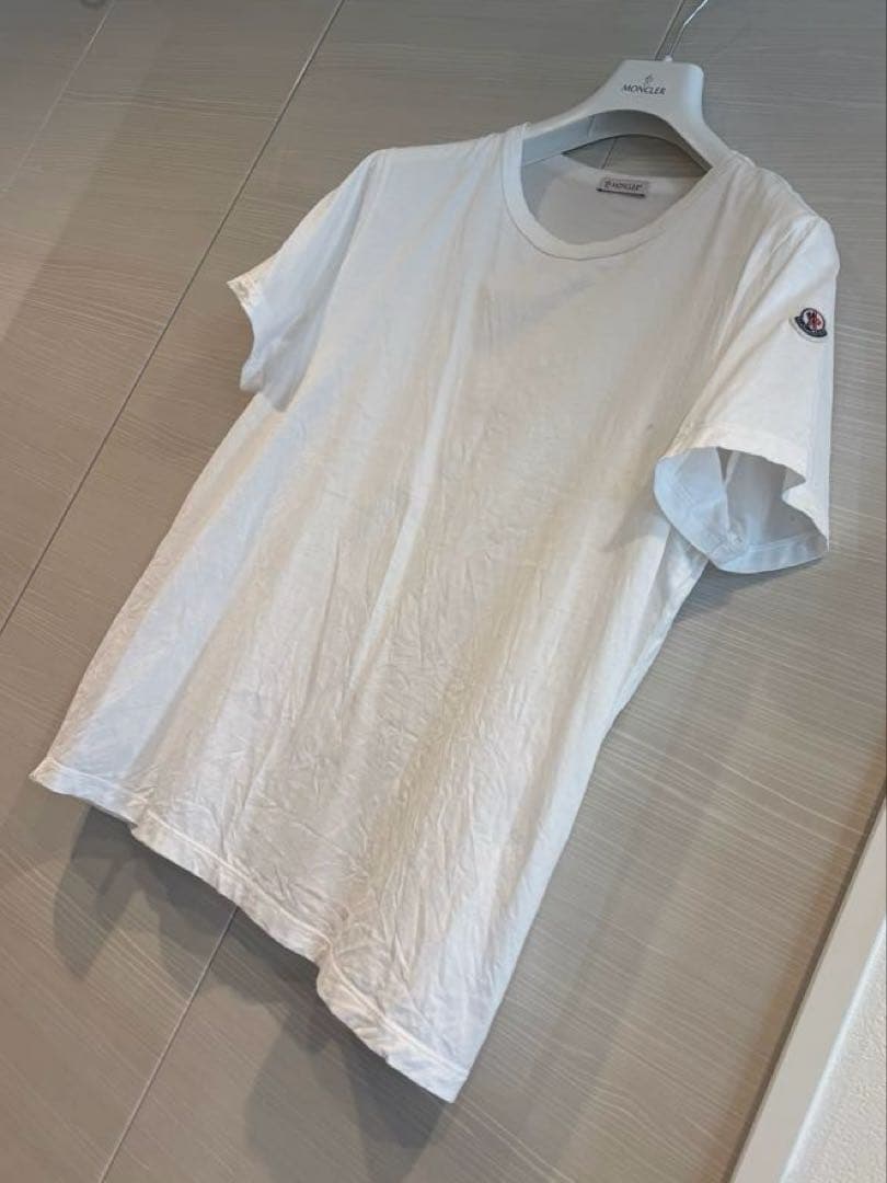 モンクレール ホワイト Tシャツ ショートスリーブ シンプル 白tシャツ