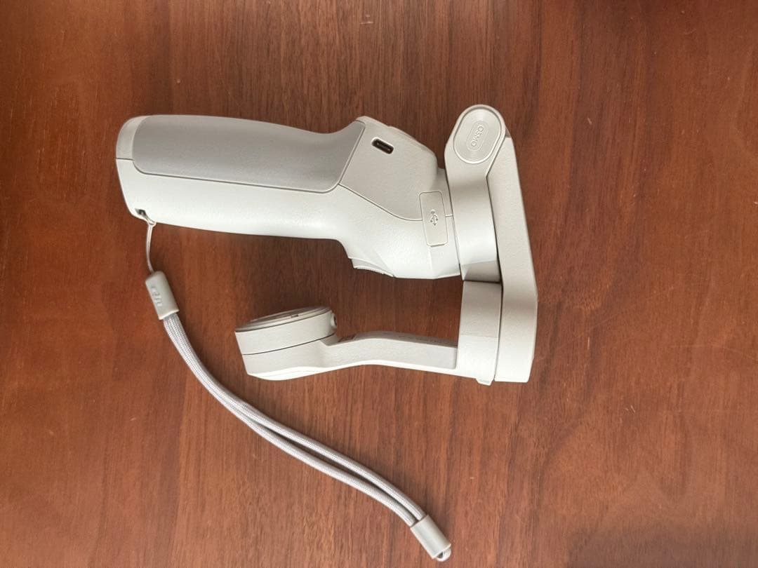 DJI OM 4 スマートフォン用スタビライザー