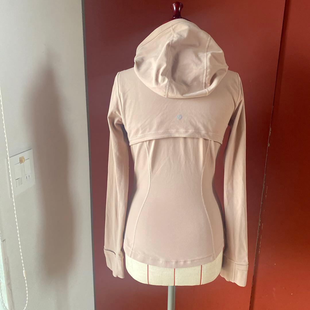 Lululemon フード付き DifineジャケットNulu パーカーサイズ6