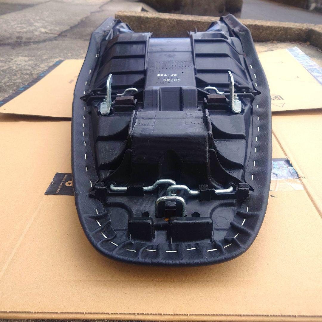 ホンダ　ホーネット250 後期純正シート