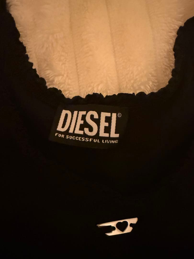 DIESEL トップス