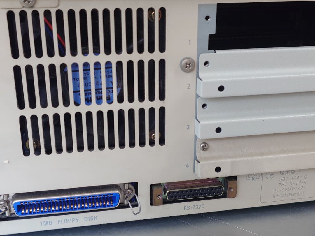 NEC PC-9801VX 本体 PC-98シリーズ レトロPC/ジャンク