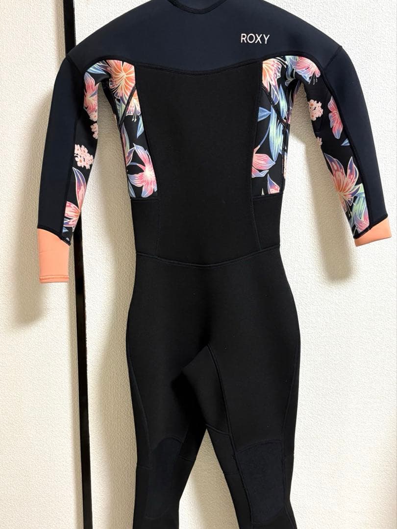 【値下げ中！】　　ROXY ウエットスーツ